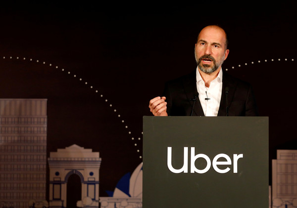 ▲Uber的CEO科斯羅薩西（Dara Khosrowshahi）於新德里演講。（圖／路透）