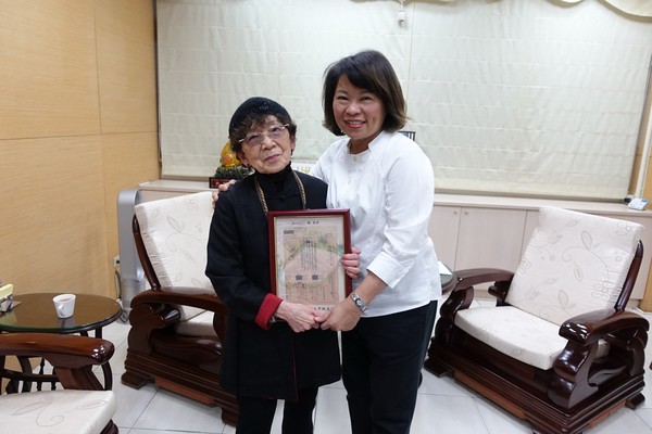 ▲▼  松川女士透過嘉義市政府試圖聯繫昔日老友 。（圖／記者翁伊森翻攝）