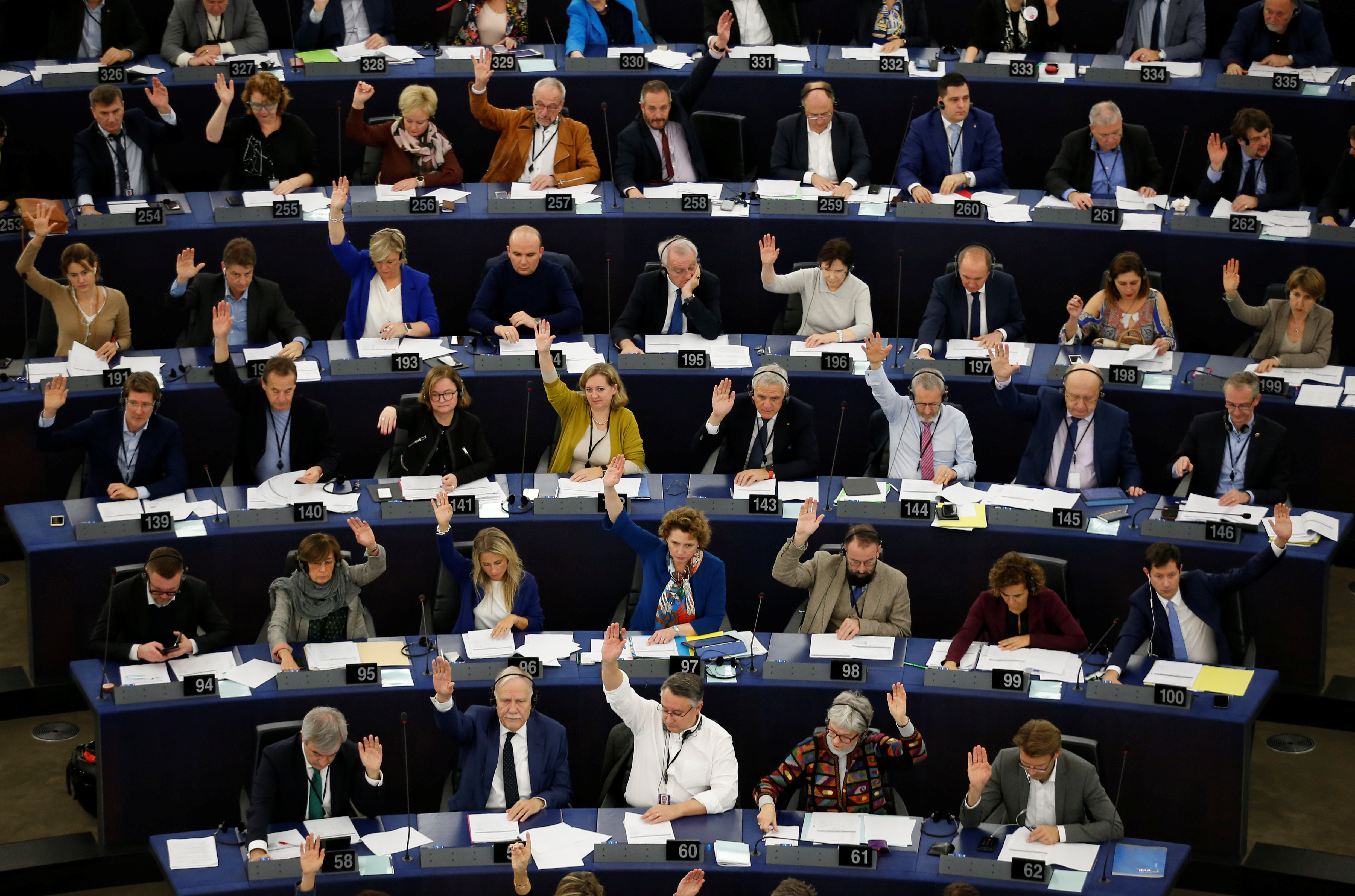 ▲▼歐洲議會在11月28日投票通過，宣布進入氣候緊急狀態。（圖／路透）