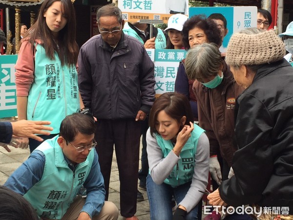 ▲民眾黨台南市立委參選人顏耀星，邀請「民眾黨之花」、鄉民女神「學姊」黃瀞瑩，進行台南溪北接地氣之旅，向市民拜票，共同推薦參選人顏耀星前進國會。（圖／記者林悅翻攝，下同）