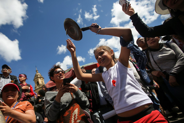 ▲哥倫比亞第三波全國性罷工，圖為首都波哥大（Bogotá）的示威情況。（圖／路透）
