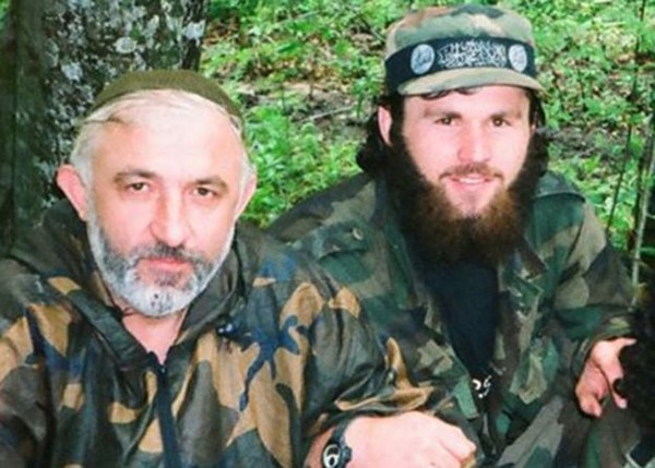 ▲坎格許維利（右）與車臣前總統馬斯哈多夫（左）（圖／當事人臉書）