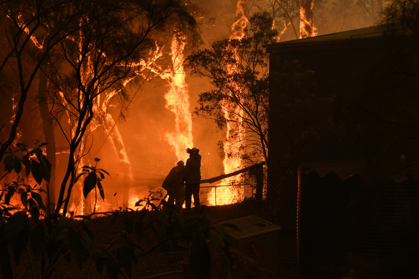 ▲▼澳洲新南威爾士州（New South Wales）大火，雪梨3起大火燒成一場「特大火災」，面積超過30萬公頃。（圖／路透）