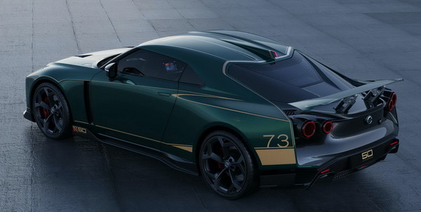 黃金戰神Nissan GT-R50定裝照曝光　3000萬限量50台快被搶購一空（圖／翻攝自Nissan）