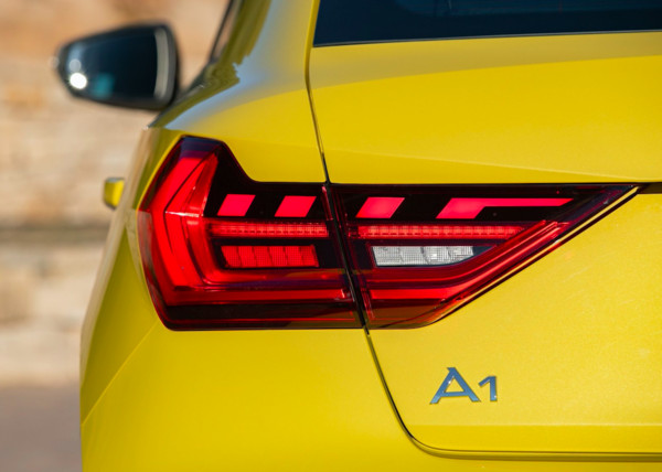 ▲2B1A豪華小型掀背開打　第2代Audi A1預告年底車展亮相。（圖／翻攝自Audi）