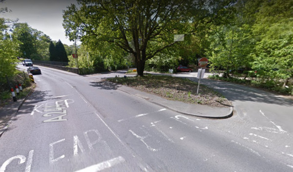 ▲英國倫敦附近的奧克斯肖特（Oxshott）華倫巷（Warren Lane）（圖／翻攝Google Map）