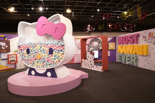 ▲高雄夢時代Hello Kitty特展。（圖／高雄夢時代提供）