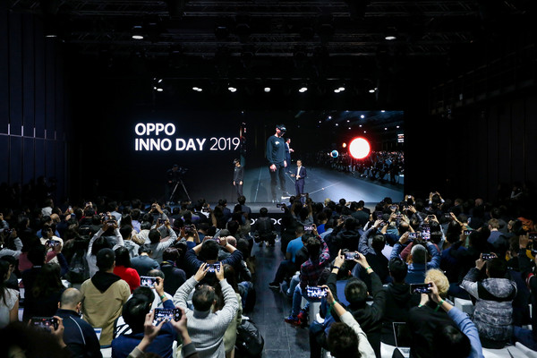 ▲▼OPPO第一屆「OPPO INNO DAY未來科技大會」今日在深圳正式展開，全面展示OPPO對於萬物互融時代的思考與佈局。（圖／OPPO提供）