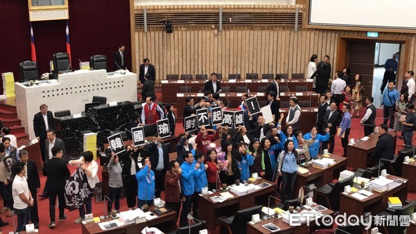 高市議會閉幕主席陸淑美喊「韓國瑜當選」　綠轟：踐踏民主！丟臉！ | ET