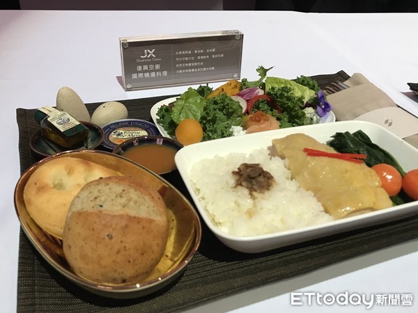 ▲▼星宇航空機上餐。（圖／記者賴文萱攝）