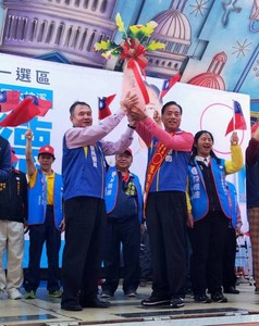 朱立倫、侯友宜都來力挺　陳根德承諾打通「北桃交通大動脈」