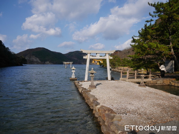 ▲對馬島,異國的見丘展望所,,和田多美神社。（記者彭懷玉攝）