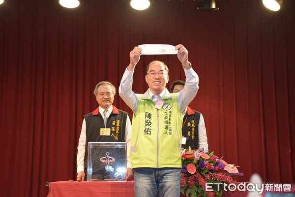 ▲民進黨立委候選人陳癸佑為第二選區號次5號。
