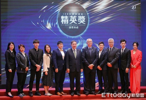 ▲▼精英獎得獎者合照。（圖／記者張克銘攝）