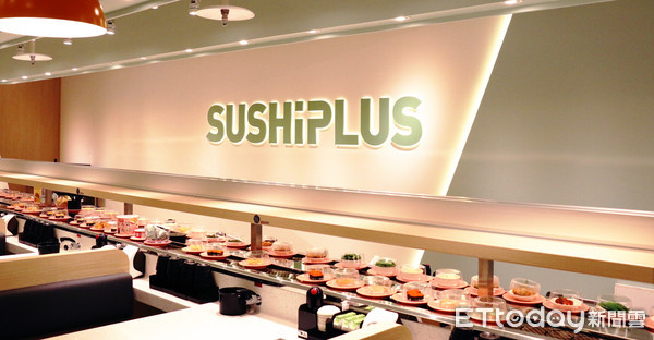 ▲提供迴轉+直送雙軌送餐服務　爭鮮新品牌SUSHiPLUS 12/20開幕。（圖／爭鮮提供）