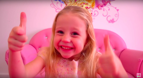 ▲▼俄羅斯5歲小女孩拉辛斯卡雅（Anastasia Radzinskaya）是「全球進帳最多的YouTuber」第三名。（圖／翻攝自YouTube／Like Nastya Vlog）
