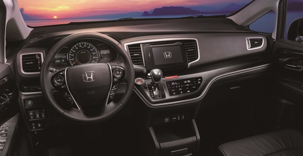 家庭商務首選Honda Odyssey「144.9萬元」新年式上市　持續坐穩同級銷售冠軍（圖／翻攝自Honda）