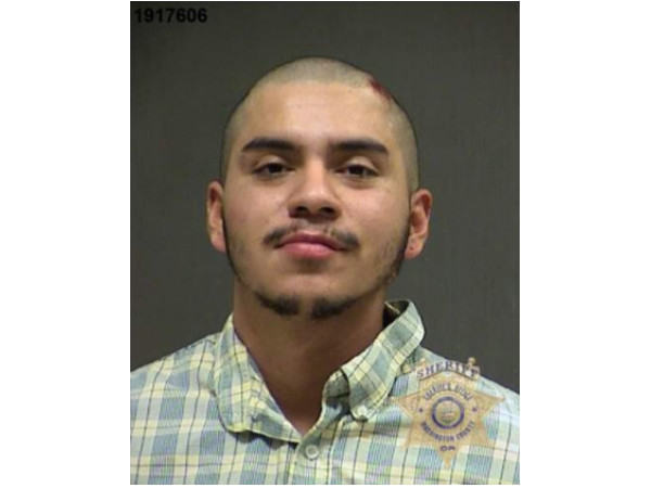 ▲美國俄勒岡州20歲男子羅梅洛（Salvador Martinez-Romero）搶銀行沿路砍人劫車。（圖／翻攝Twitter@BeavertonPolice）