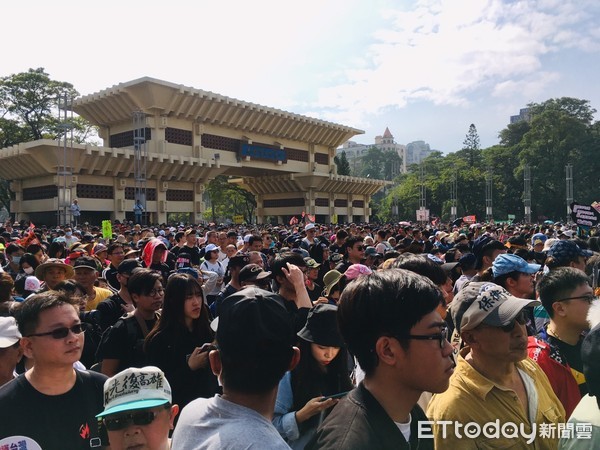 ▲▼罷韓大遊行登場。（圖／Wecare團隊提供）