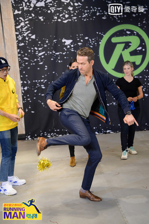▲▼好萊塢巨星萊恩雷諾斯（Ryan Reynolds）、梅蘭妮·蘿倫（Mélanie Laurent）以及安卓·亞霍娜（Adria Arjona）上韓綜《Running Man》。（圖／愛奇藝台灣站提供）