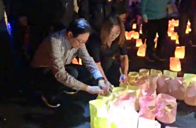 馬文君競選總部架超大聖誕樹　張善政出席點燈：過去3年很黑暗