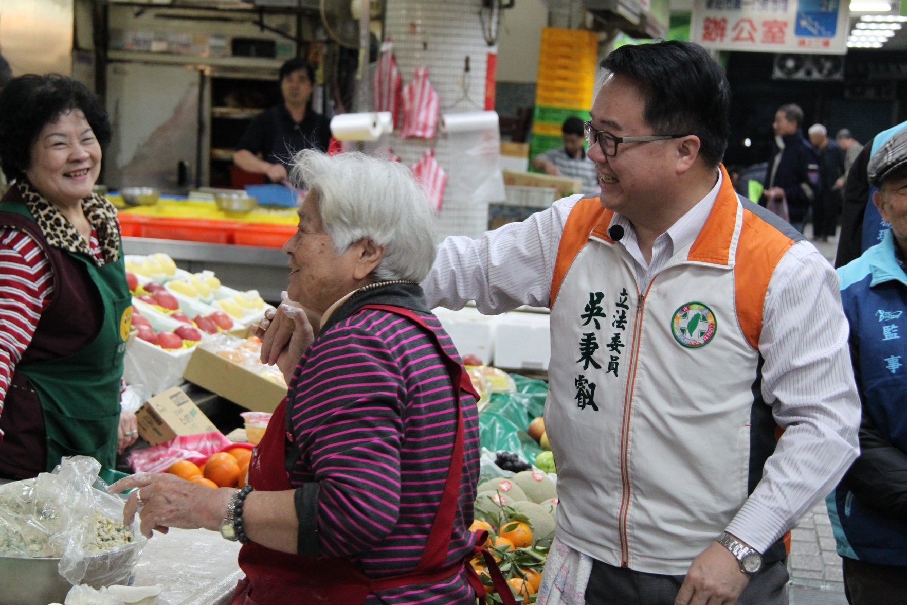 ▲▼陳明義、吳秉叡。（圖／翻攝自FB）