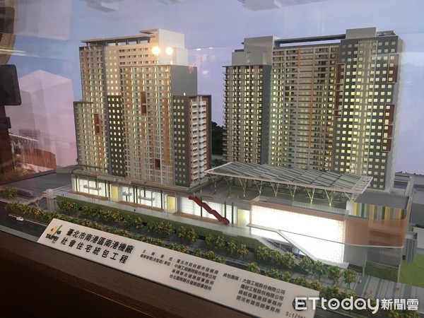 ▲▼台北市長柯文哲出席「南港機廠基地社會住宅」開工動土儀式,南港社宅,南港社會住宅,南港機廠,社會住宅,基地最大,台北戶數最多,與捷運合作。（圖／記者張菱育攝）