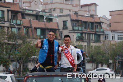 國民黨中央委員連勝文南下屏東　陪同葉壽山掃街