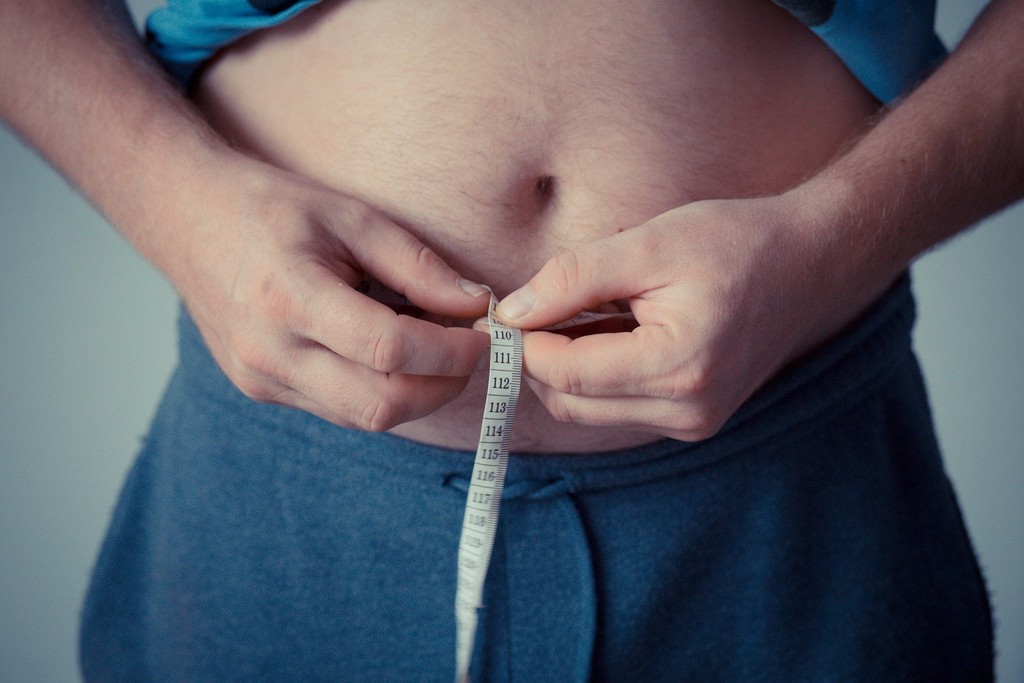 大肚子怎瘦？減重醫「滅內臟脂肪」最強5招：先戒酒 | ETtoday健康