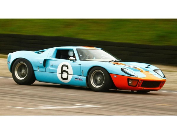 FORD用盡一切力量打造出GT40，在1966年Le Mans 24耐久賽擊敗FERRARI，GT40地利曼優勝延續至1969年，之後就劃上休止符。即使FORD有錢有勢，卻不再投入。