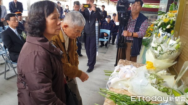 ▲▼ 已故鐵路警李承翰紀念牌揭牌儀式。（圖／記者翁伊森攝）