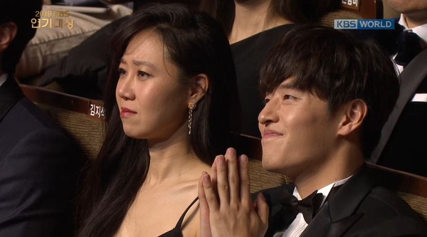 ▲李姃垠奪KBS優秀演技獎　「我也是工作人員出身」感動致詞逼哭台下。（圖／翻攝自KBS）