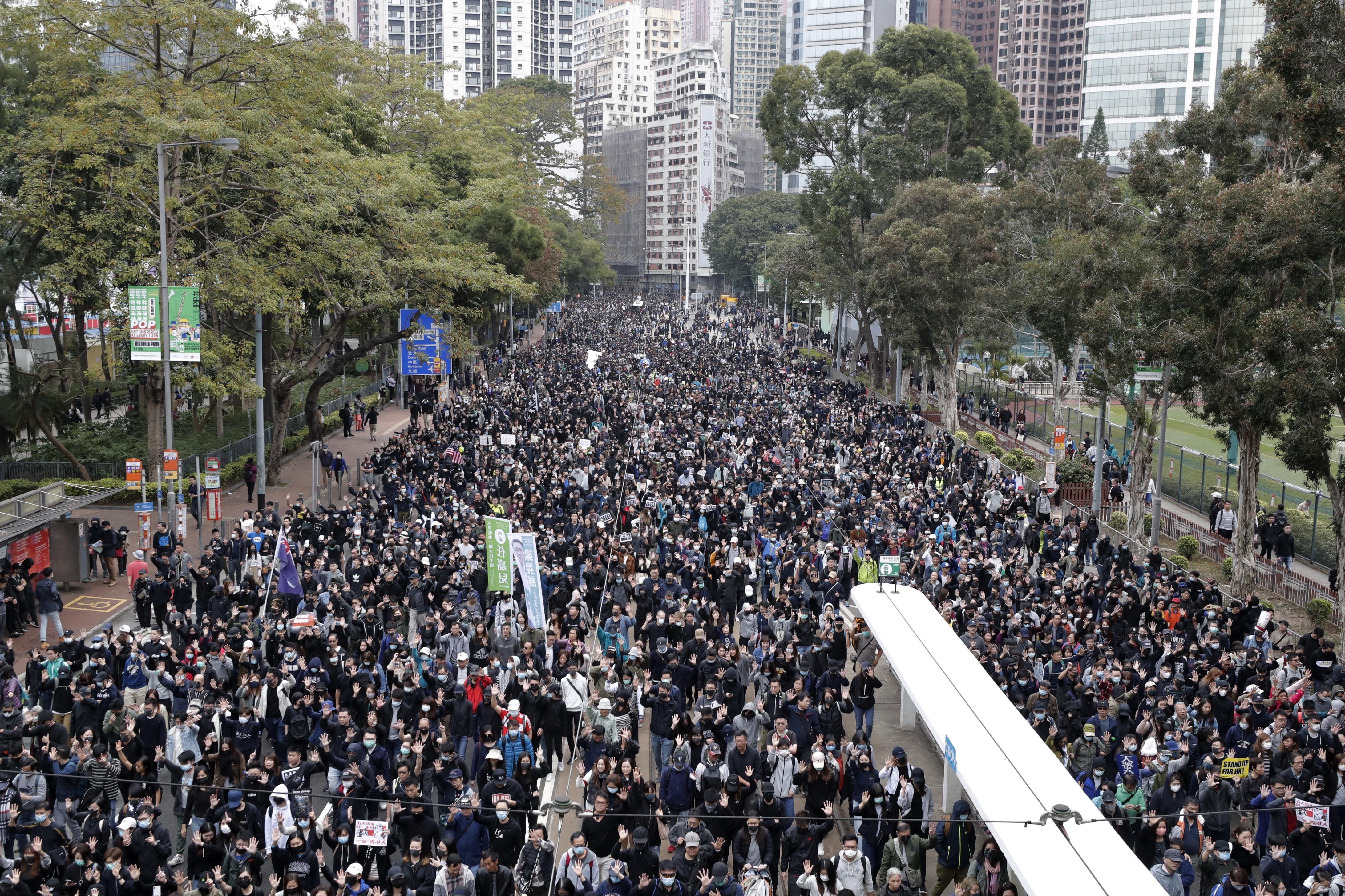 ▲▼香港1月1日「元旦大遊行」，港警稱拘捕約400人。（圖／達志影像／美聯社）