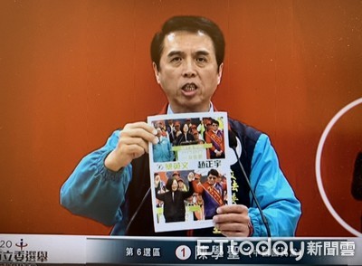 趙正宇諷刺對手電桿上猛打廣告　陳學聖反批選舉公報暗夾傳單
