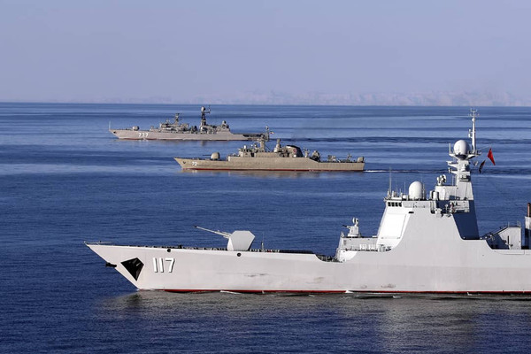 ▲▼中國、伊朗與俄羅斯2019年12月28日在阿曼灣舉行聯合軍演。（圖／達志影像／美聯社）