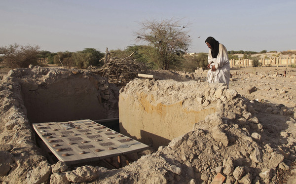 ▲▼ 馬利武裝組織「信仰捍衛者」（Ansar Dine）2012年破壞馬利廷巴克圖（Timbuktu）宗教古蹟，國際刑事法院（ICC）法官裁定組織領袖馬蒂（Ahmad al-Faqi al-Mahdi）有罪，判處9年徒刑。（圖／達志影像／美聯社）