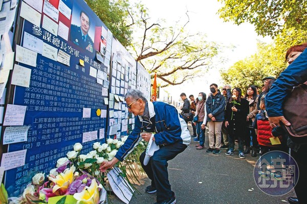 有陸軍有模擬機可以訓練，空軍及救護總隊都沒有，可能因此造成人員缺乏駕駛經驗，無法有效因應突發狀況，成為一大隱憂。」