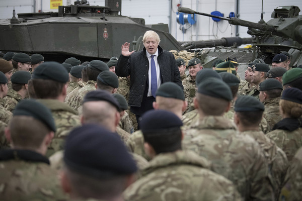 ▲▼英國首相強生2019年12月底訪問愛沙尼亞的英國駐軍。（圖／達志影像／美聯社）