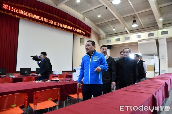 ▲ 侯友宜慰勞新北選務同仁辛勞 期許大選「零缺點」圓滿完成。（圖／新北市政府提供）