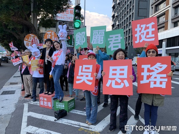 ▲▼ 台北市第一選區民進黨立委吳思瑤在選戰倒數一天拜票，文化部長鄭麗君、多位文化人到場力挺。（圖／記者林育綾攝）