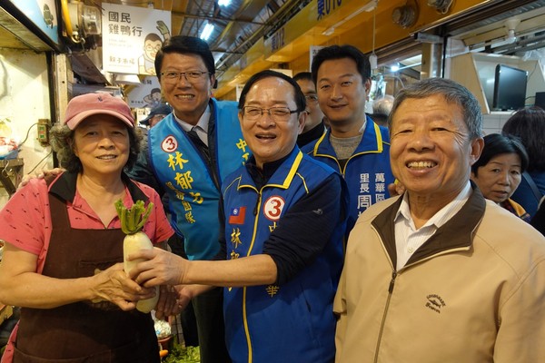 ▲林郁方▼             。（圖／翻攝林郁方臉書）