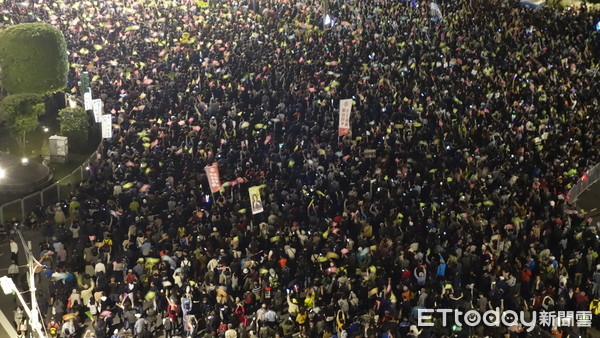 ▲▼2020凱道選前之夜，凱道7:40凱道大景。（圖／記者湯興漢攝）