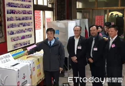 黃偉哲早起投票　籲民眾選後和平理性展現民主國家風範