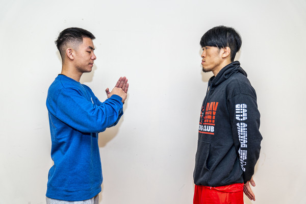 ▲職業賽4連勝的「影子」吳仲凱(左)將碰上空手道黑帶的南韓選手金性旼。（圖／主辦提供）