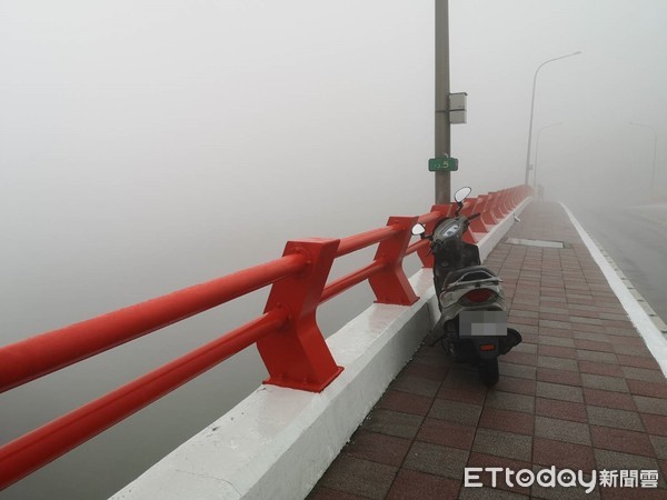 ▲▼ 男馬槽橋上跳下慘死。（圖／記者黃彥傑攝）