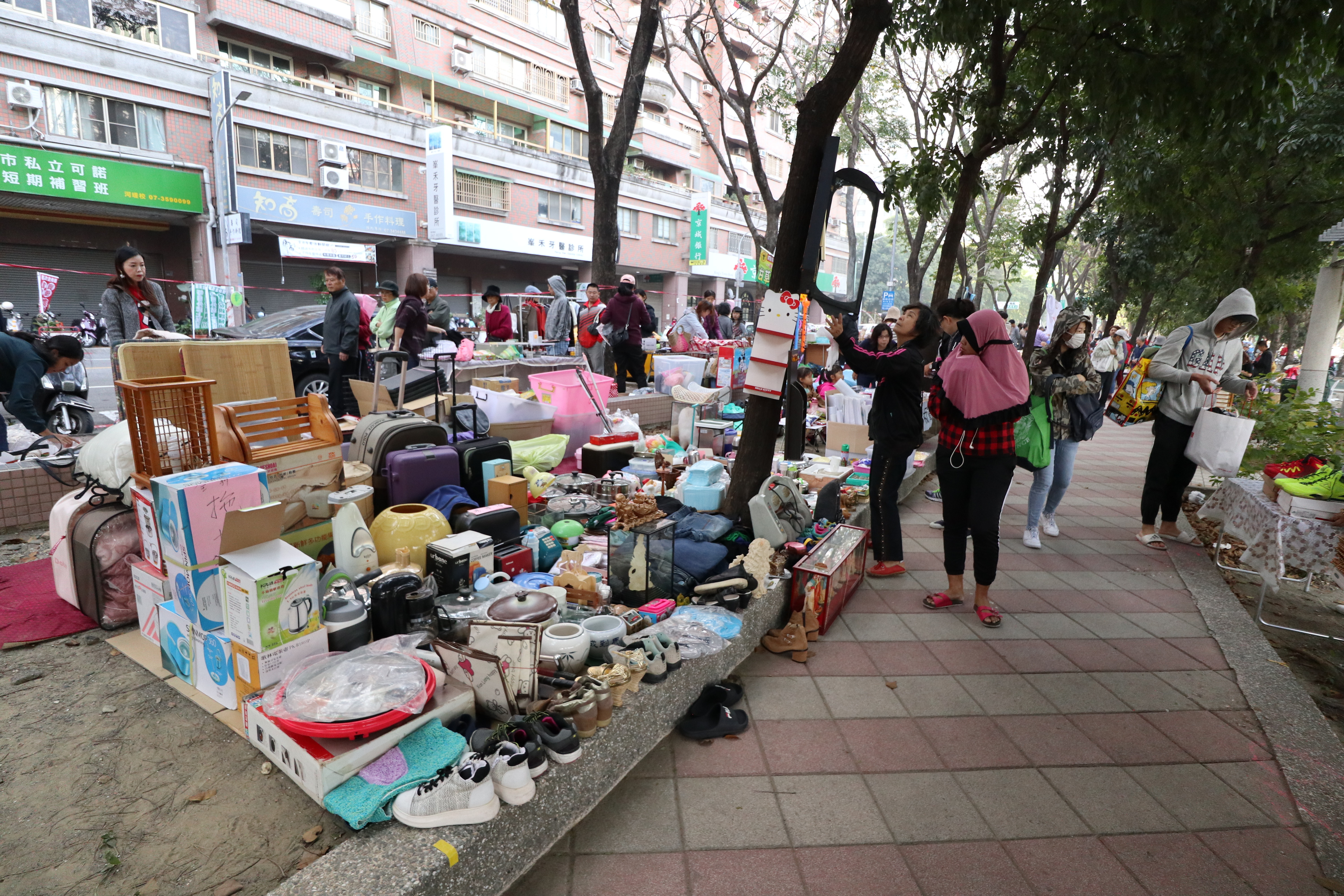 這社區好團結 萬戶組line生活圈 年度跳蚤市場近500攤位逛不完 Ettoday房產雲 Ettoday新聞雲