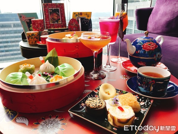 ▲Wedgwood Ｘ W Taipei 紫艷酒吧下午茶。（圖／記者蔡惠如攝）