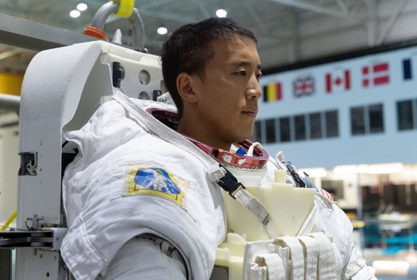 ▲▼NASA首位韓裔太空人！金強尼擁超狂外掛人生。（圖／翻攝自Facebook／NASA Astronaut Jonny Kim）