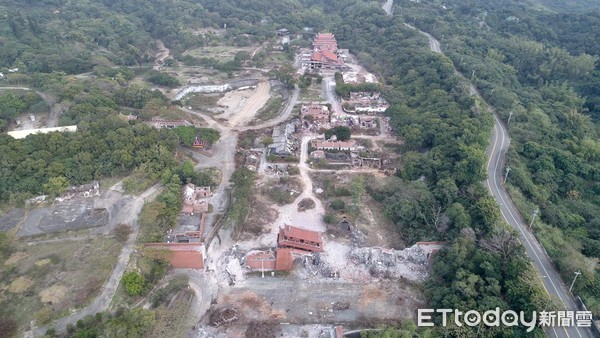 ▲▼台灣民俗村開始拆除。（圖／李泳昌提供）