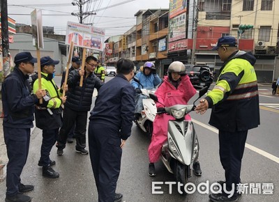春節連續假期相關新聞報導 懶人包 照片 影片 評價 爭議 負評 缺點 Ptt Dcard Ettoday新聞雲